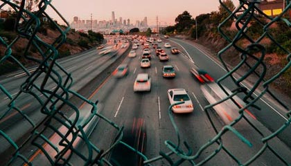 传奇手游sf999发布网玩法特点深度解析